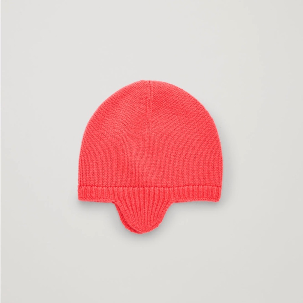 COS Kids’ Cashmere Hat in Red